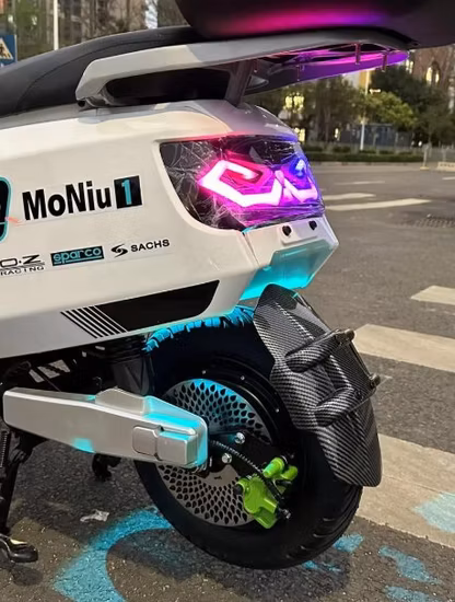 Fastest 72V 1400W High Street Bike Hub Motor Fast Dirt Bike off Road Pit Road Adult EEC Electric Mobility Scooter with Side Motor